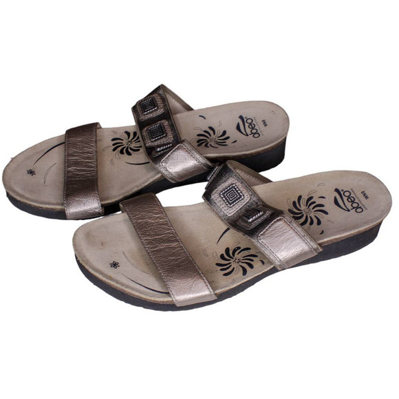 Abeo Sandals Slip On Double Strap Gold Square Medallion Detail WN9 - Picture 1 of 5